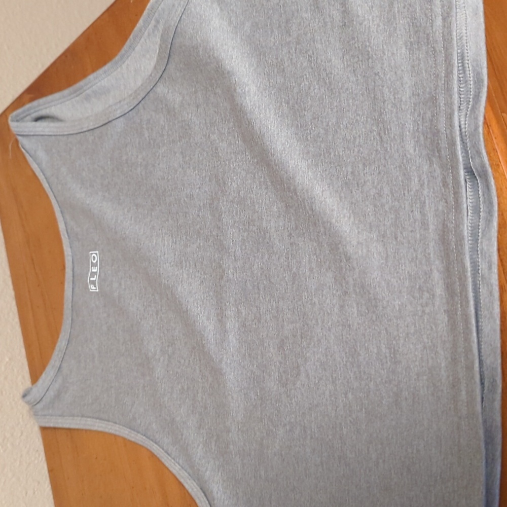 Fleo crop tank